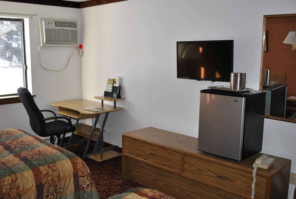 Waconia Inn And Suites ภายนอก รูปภาพ
