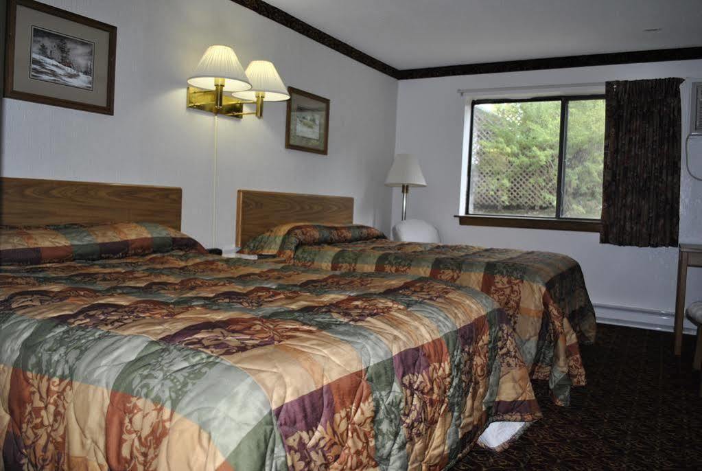 Waconia Inn And Suites ภายนอก รูปภาพ