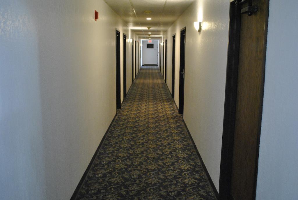 Waconia Inn And Suites ภายนอก รูปภาพ
