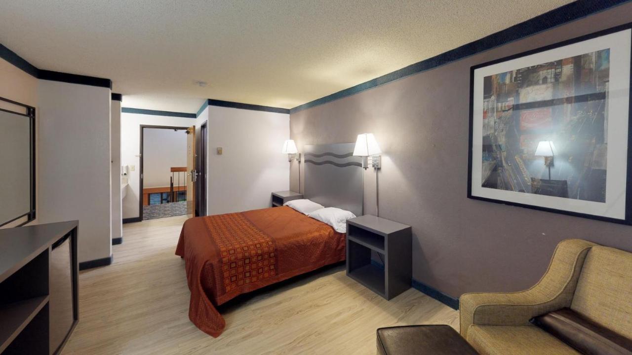 Waconia Inn And Suites ภายนอก รูปภาพ