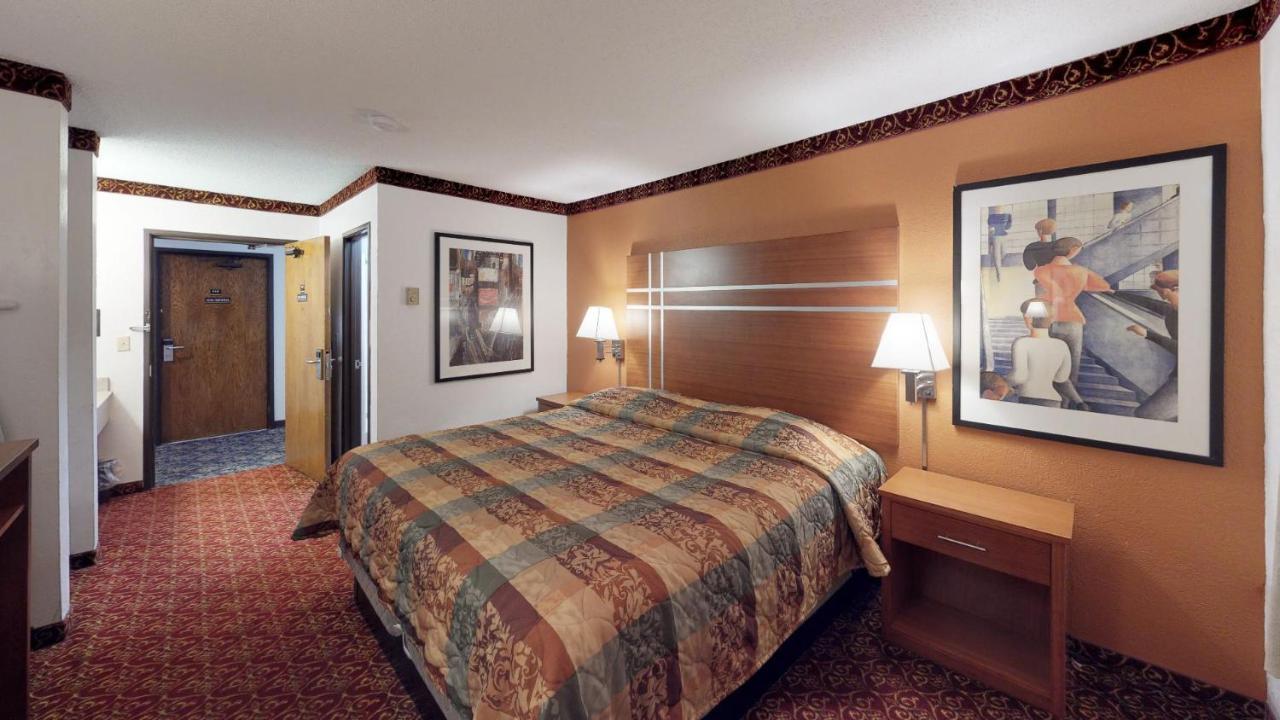 Waconia Inn And Suites ภายนอก รูปภาพ